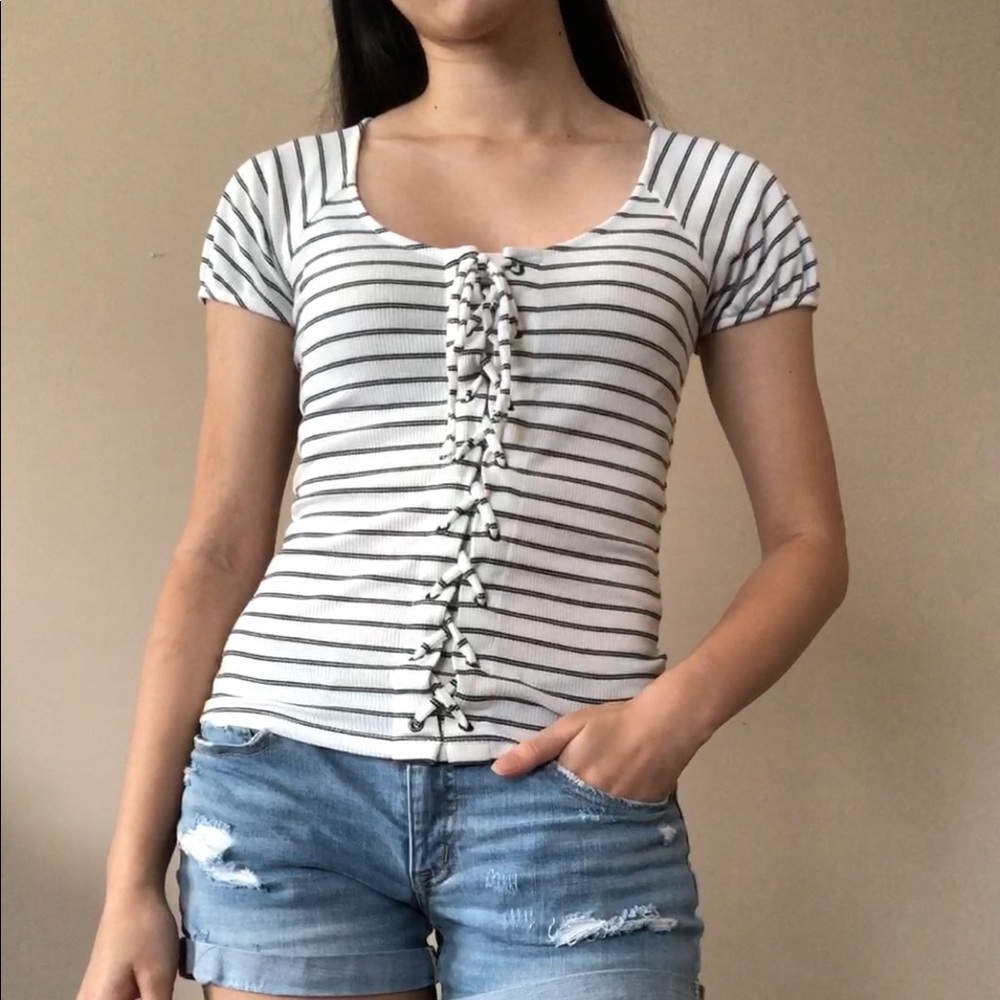 Aeropostale Black & white striped shirt